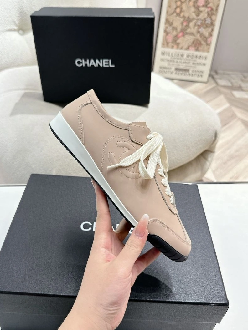 Efficient Chxnxl Sneakers 122210