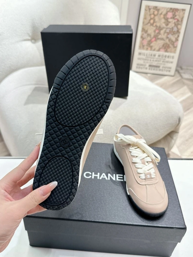 Efficient Chxnxl Sneakers 122210
