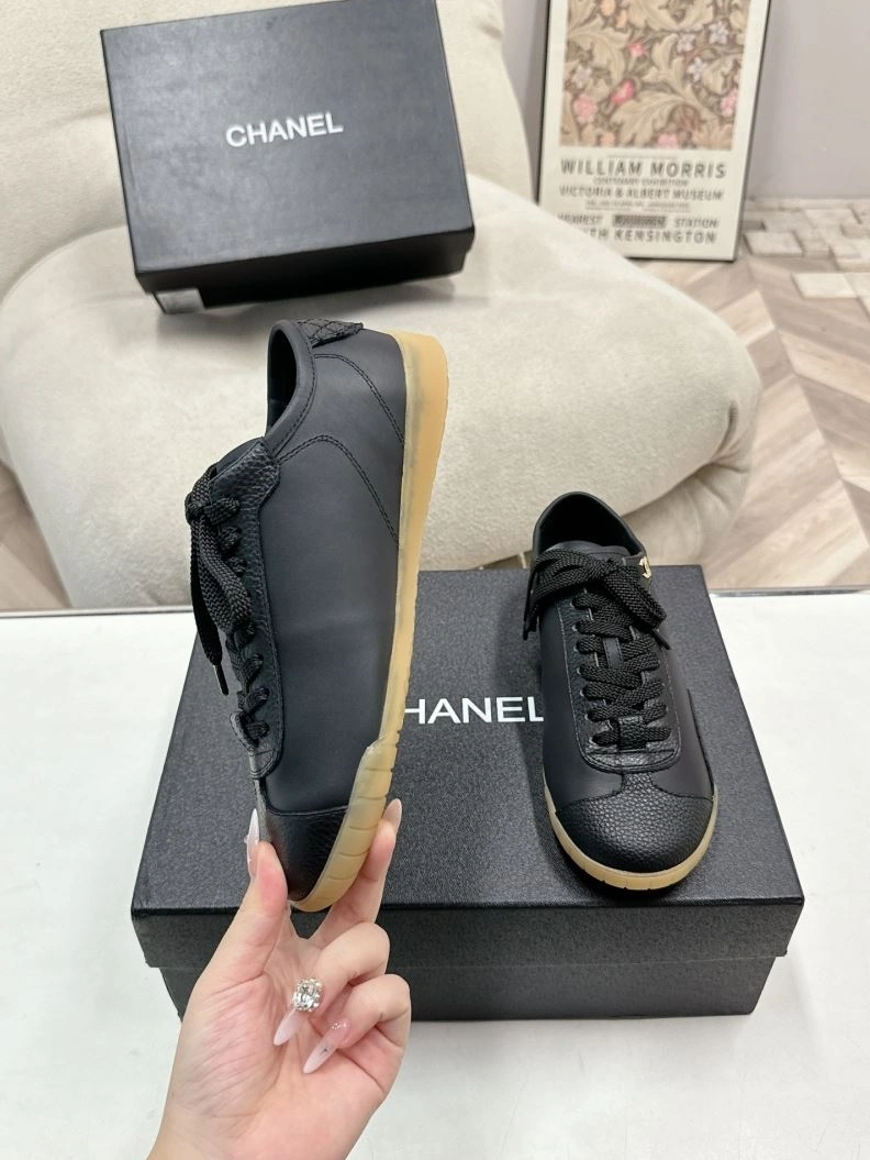 Durable Chxnxl Sneakers 122202