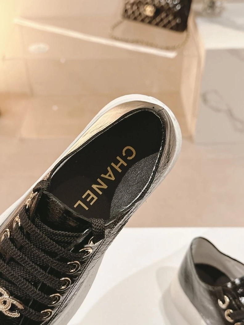 Timeless Chxnxl Sneakers 122196