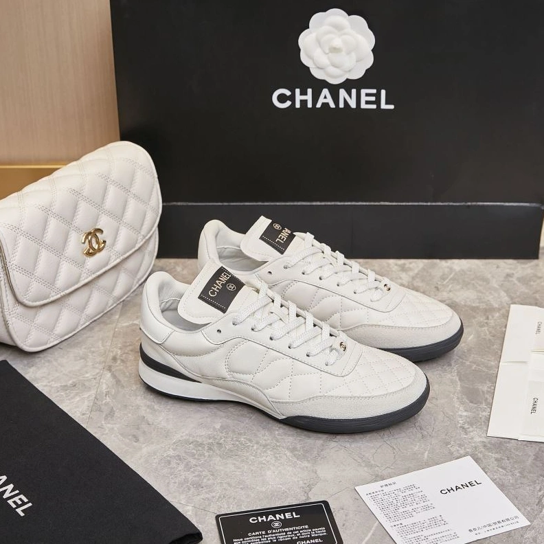 Cozy Chxnxl Sneakers 122185