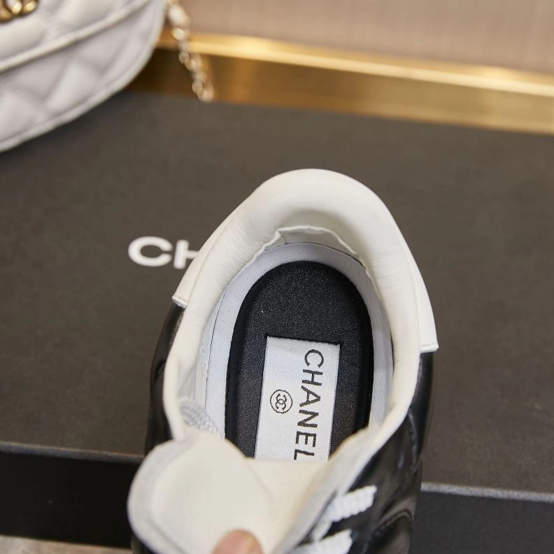 Fashionable Chxnxl Sneakers 122183