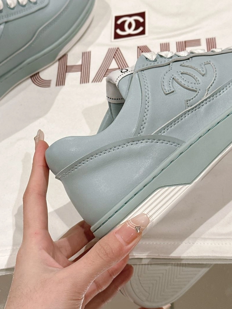 Elegant Chxnxl Sneakers 122172