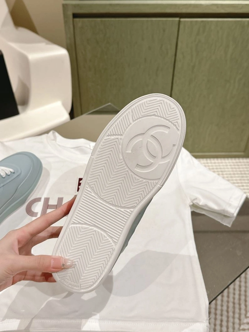 Elegant Chxnxl Sneakers 122172