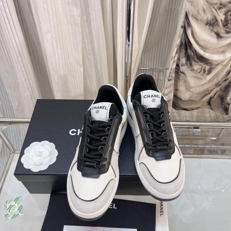 Unique Chxnxl Sneakers 122167