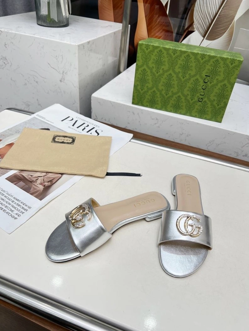 Affordable Gxccx Slippers 157858