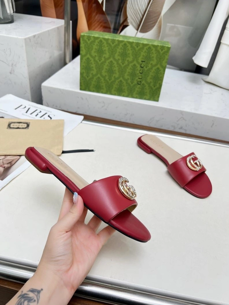 Gxccx Slippers Versatile 157863