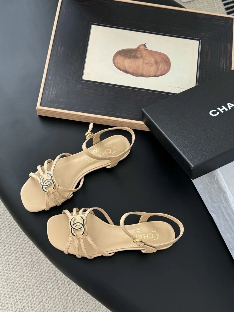 Sleek Chxnxl Sandals 122914