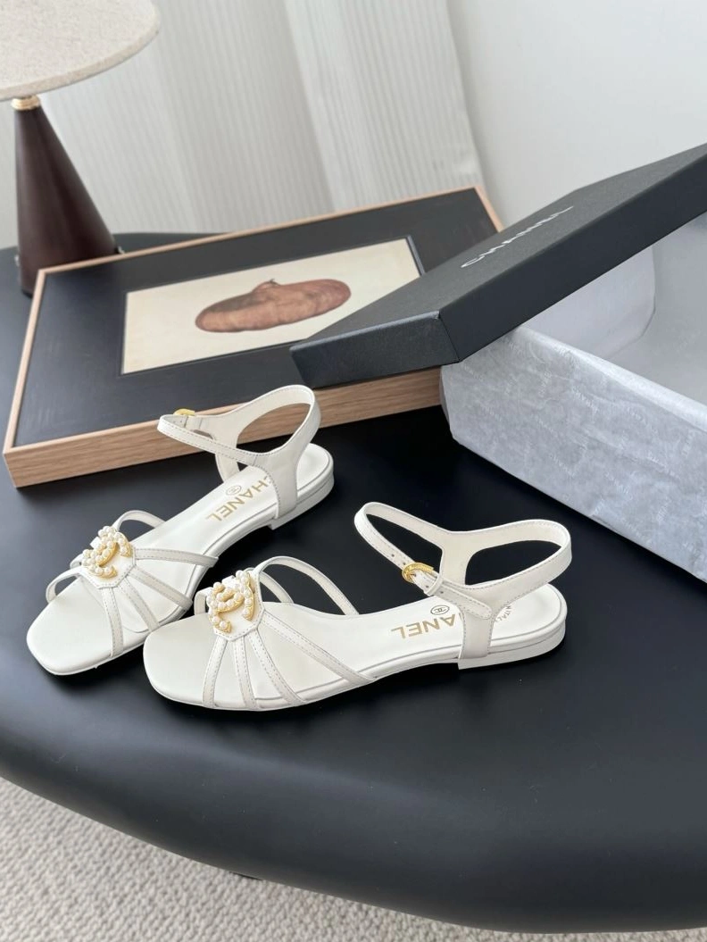 UrbanStyle Chxnxl Sandals 122919