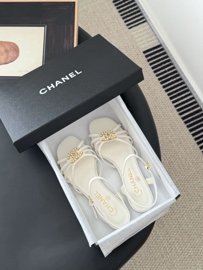 UrbanStyle Chxnxl Sandals 122919