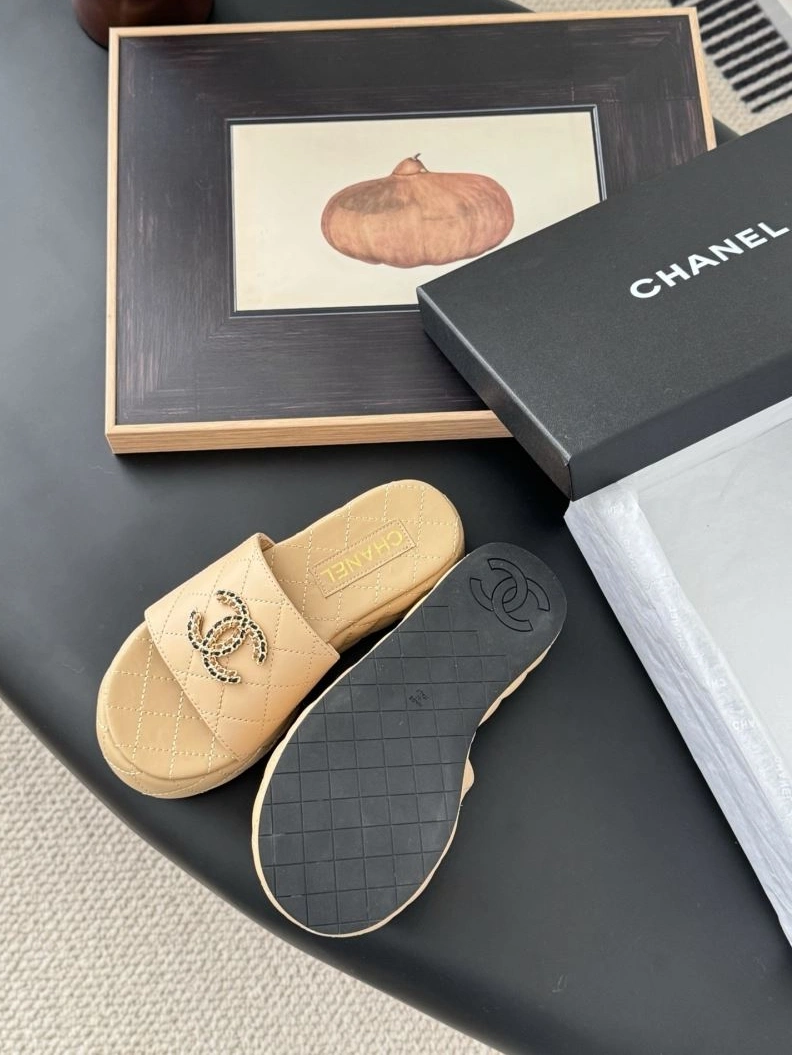 Comfortable Chxnxl Slippers 122484