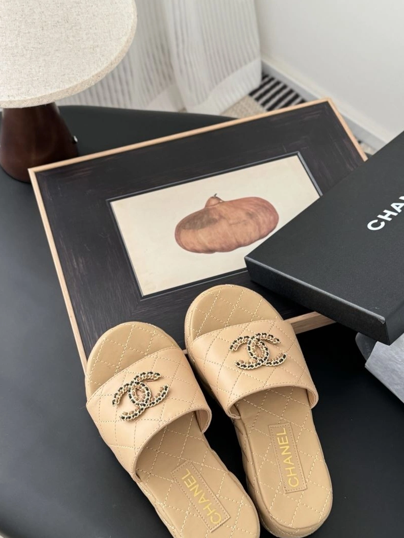 Comfortable Chxnxl Slippers 122484