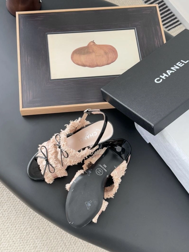 AllSeason Chxnxl Sandals 122910