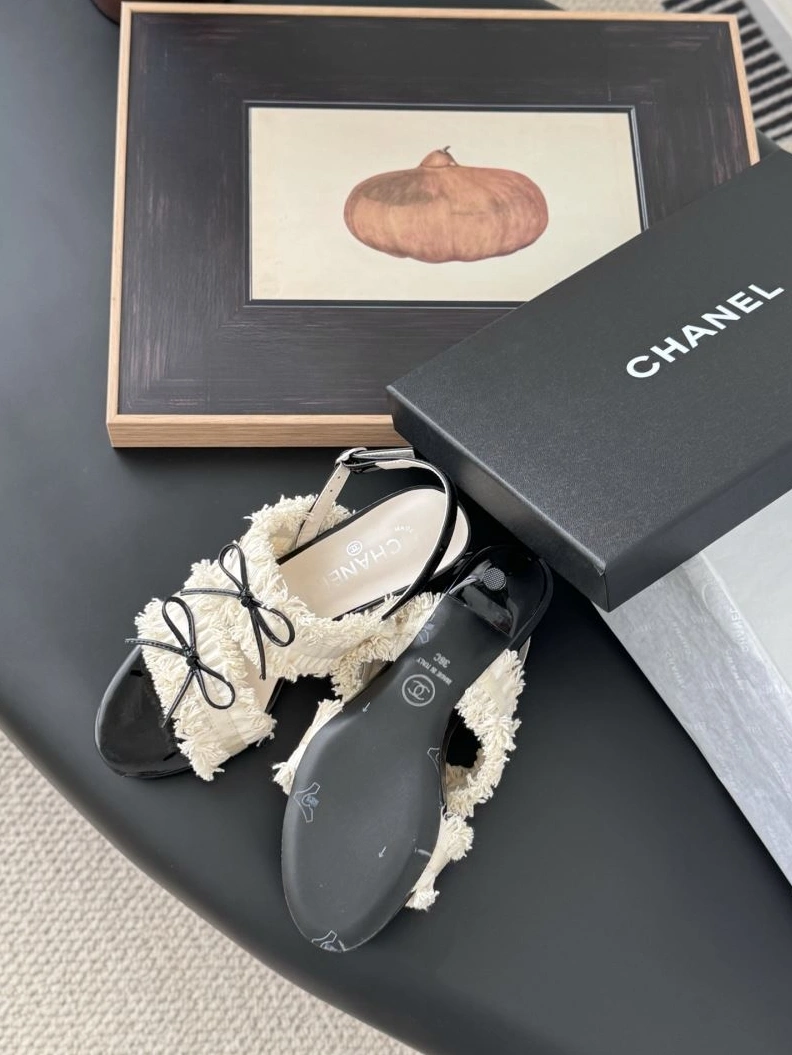 Durable Chxnxl Sandals 122906