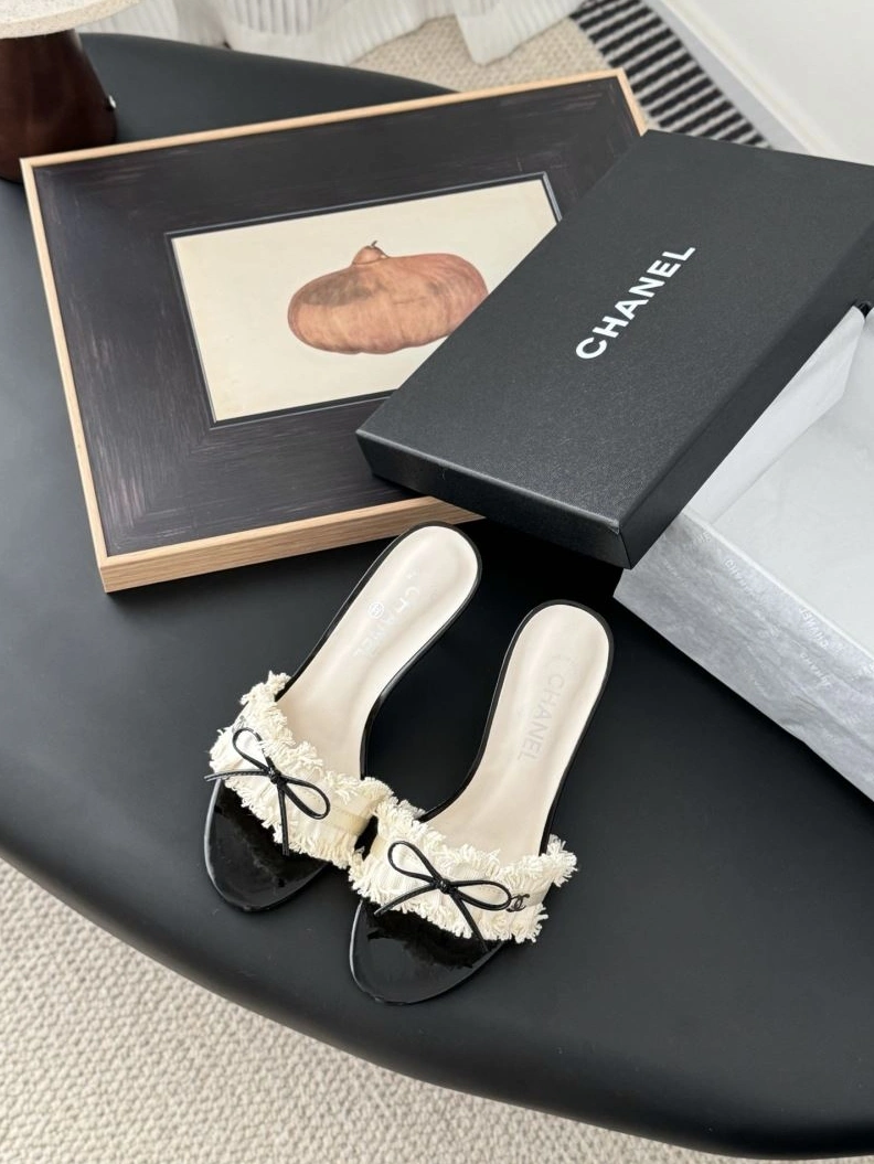 SportInspired Chxnxl Slippers 122492