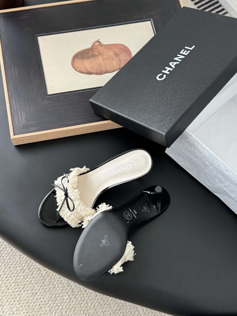 SportInspired Chxnxl Slippers 122492