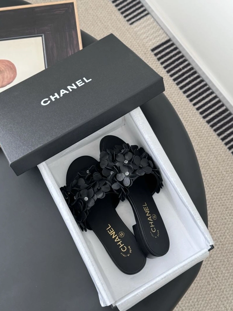 Chxnxl Slippers Sophisticated 122506