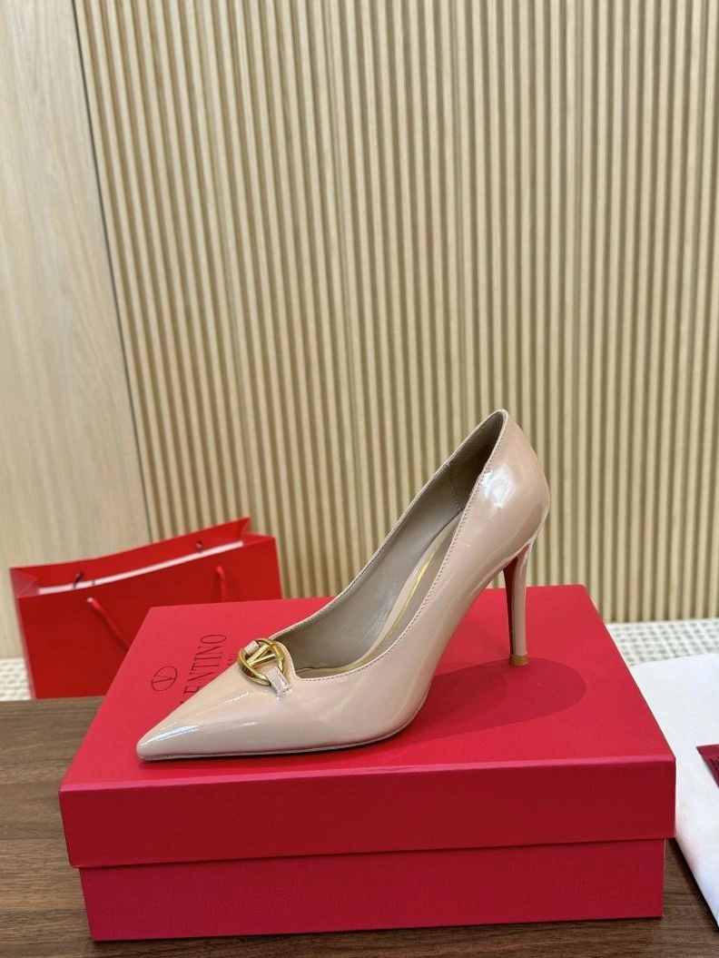 Fashionable Vxlxntino High Heels 230178
