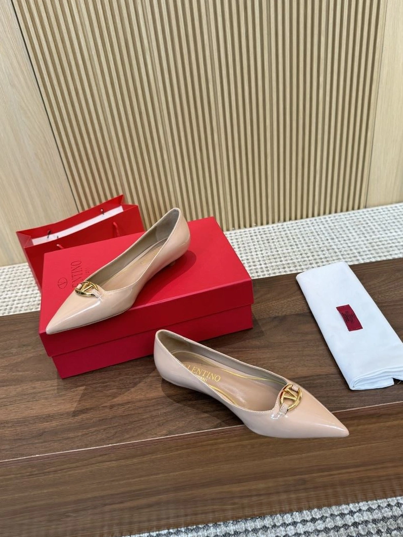 Fashionable Vxlxntino High Heels 230178