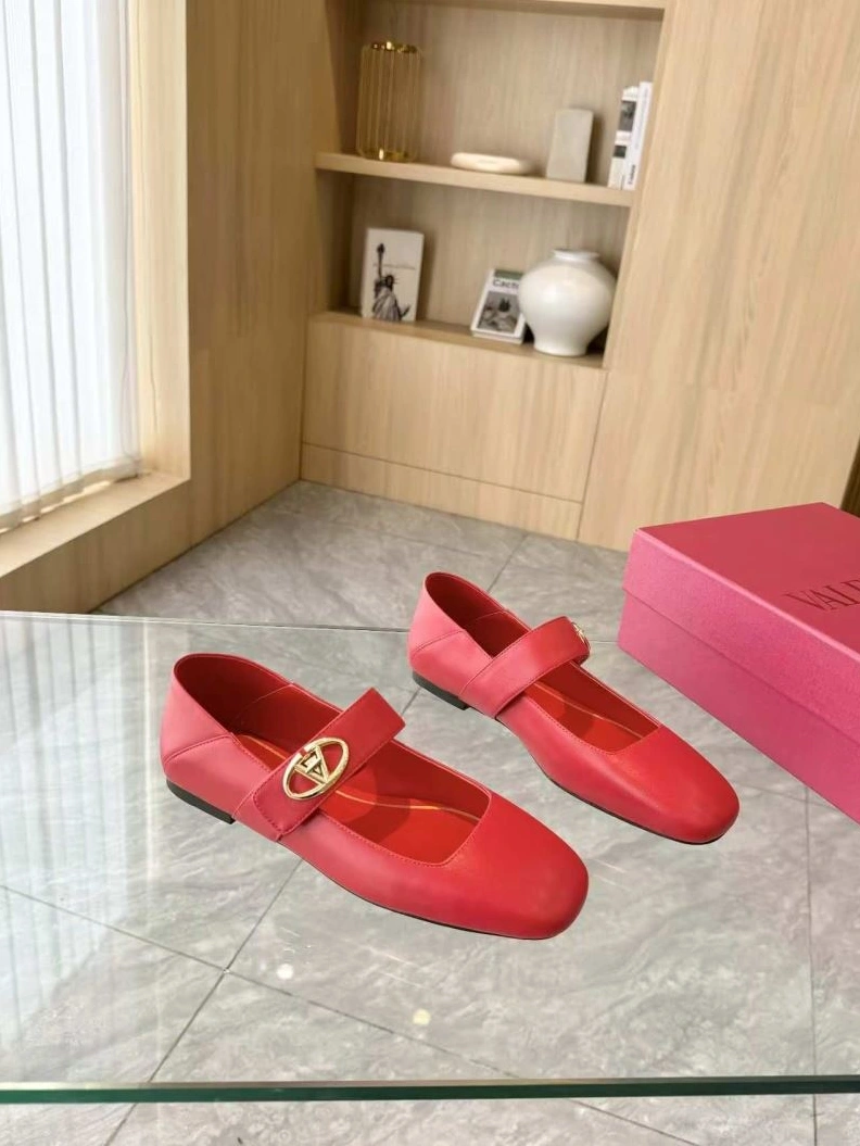 Sleek Vxlxntino flat shoes 230185