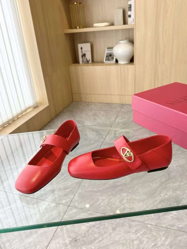 Sleek Vxlxntino flat shoes 230185