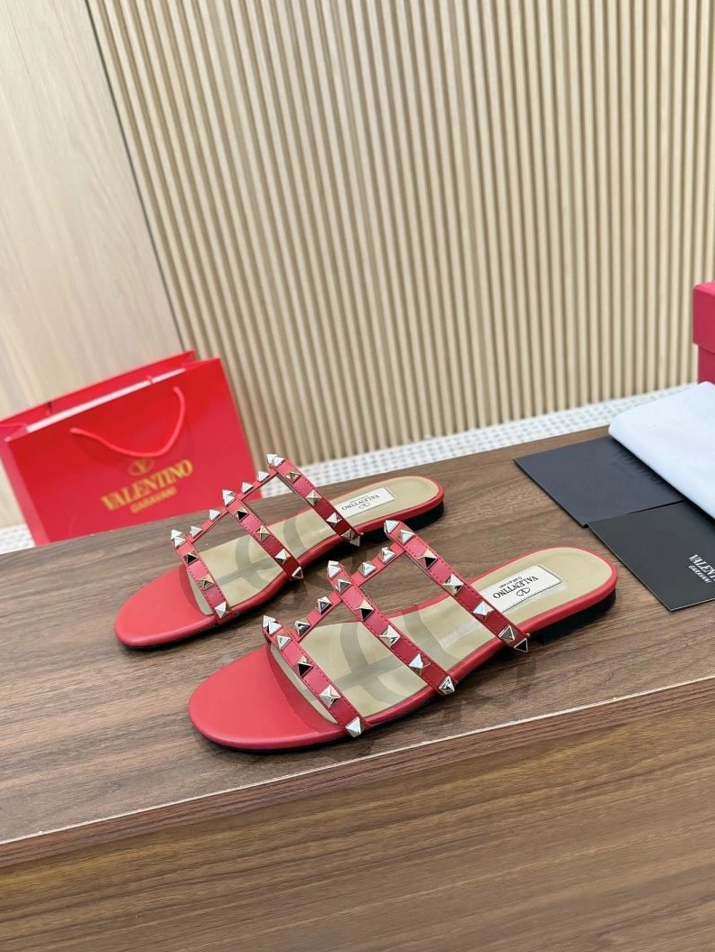GoAnywhere Vxlxntino Sandals 230066