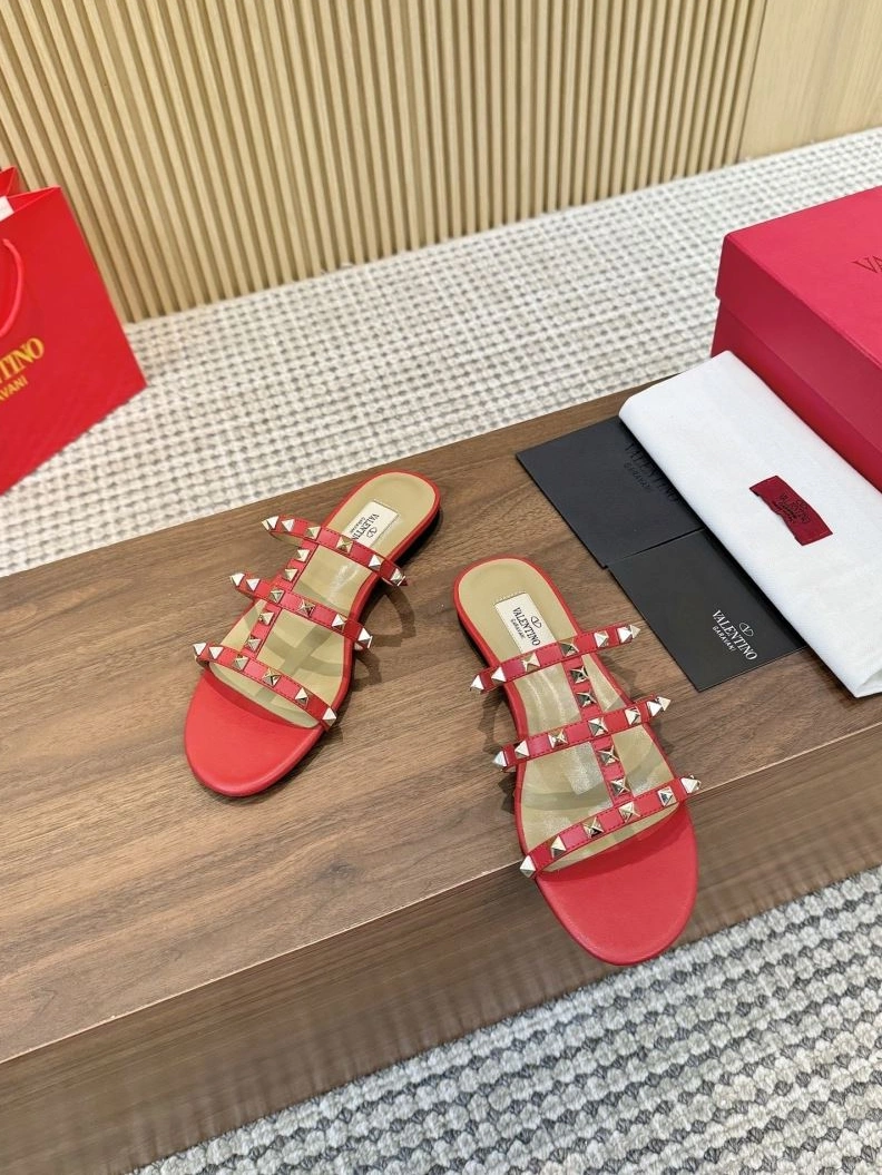GoAnywhere Vxlxntino Sandals 230066