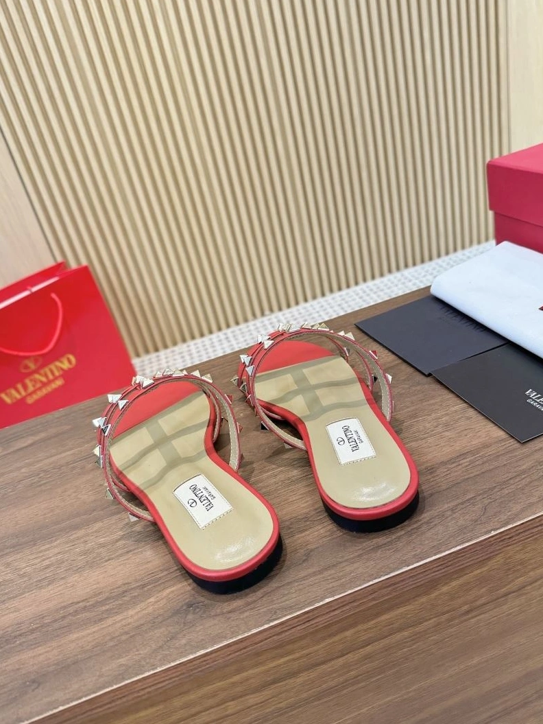 GoAnywhere Vxlxntino Sandals 230066
