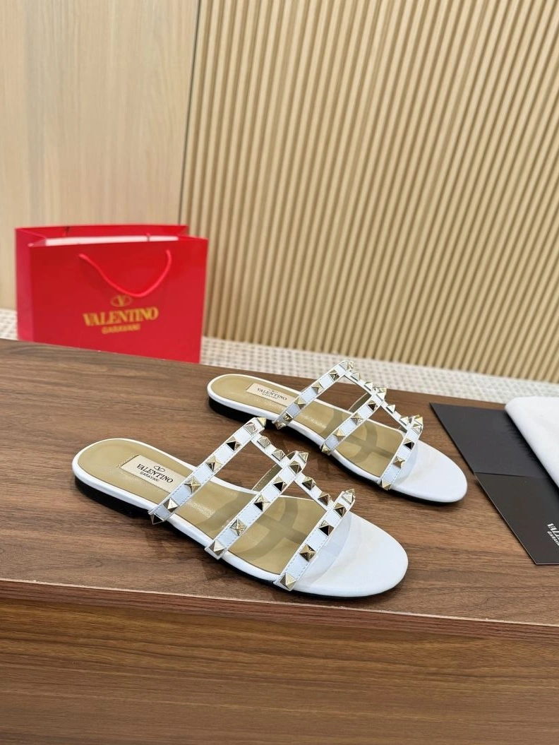 Trendsetting Vxlxntino Sandals 230065