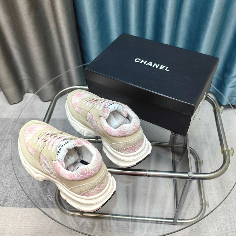 Trendsetting Chxnxl Sneakers 122145