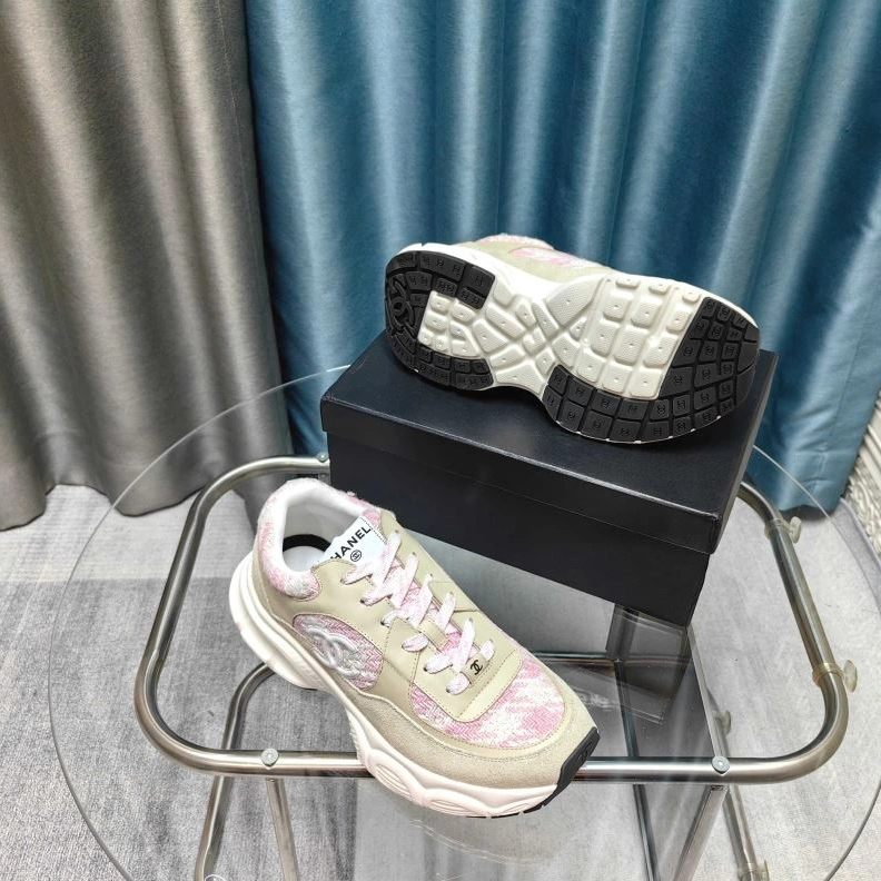 Trendsetting Chxnxl Sneakers 122145