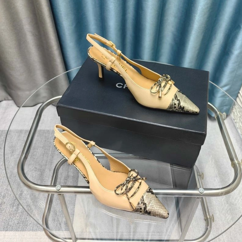 Cozy Chxnxl Sandals 122904