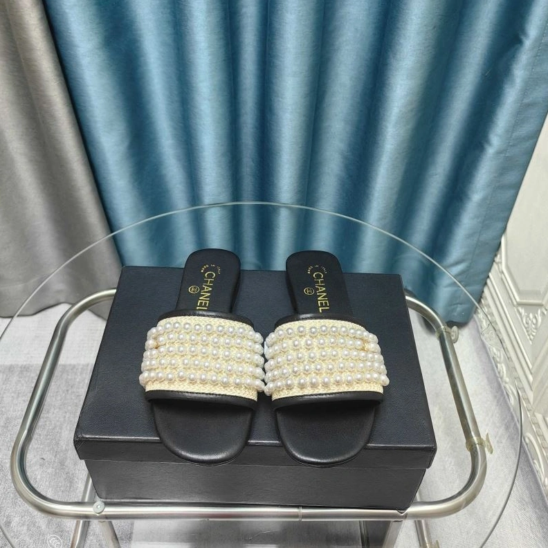 Efficient Chxnxl Slippers 122487
