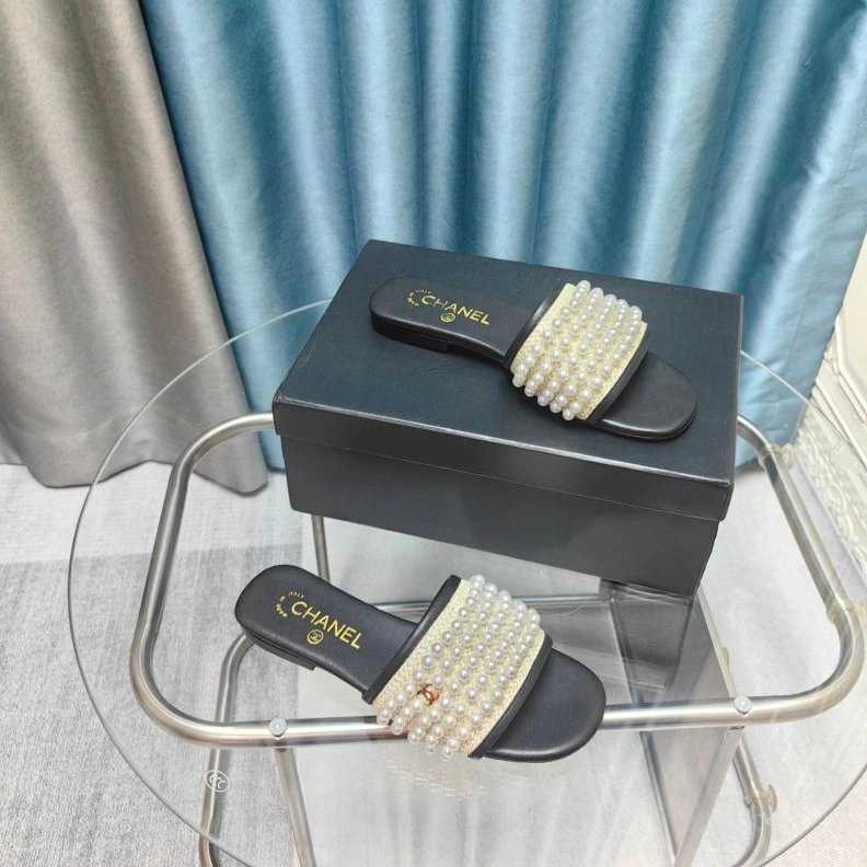 Efficient Chxnxl Slippers 122487