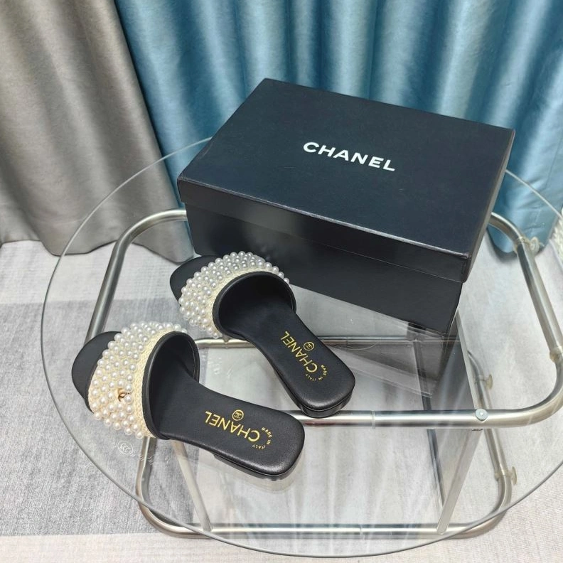 Efficient Chxnxl Slippers 122487