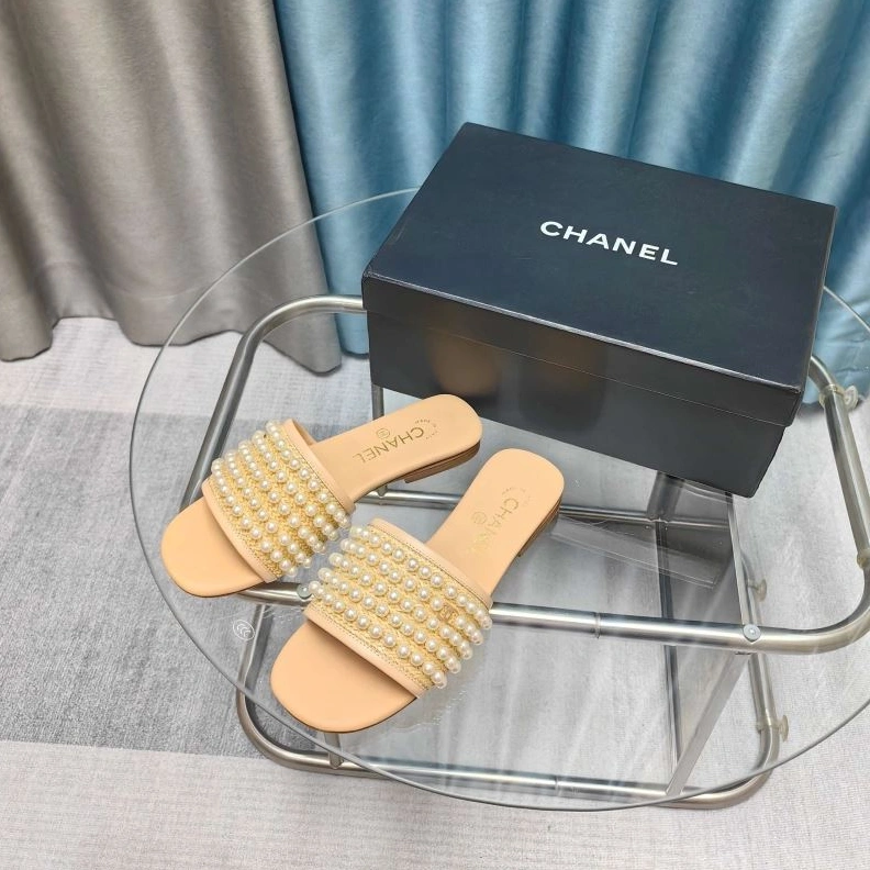 HighQuality Chxnxl Slippers 122507