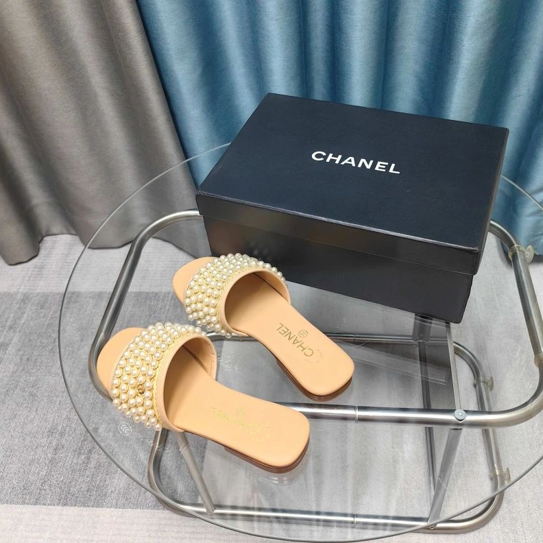 HighQuality Chxnxl Slippers 122507