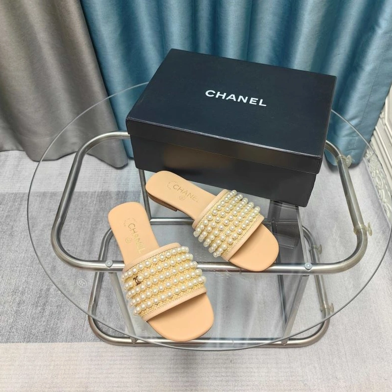 HighQuality Chxnxl Slippers 122507