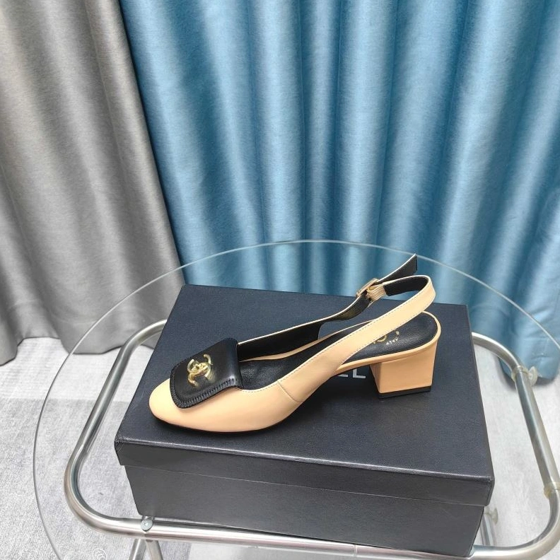 Reliable Chxnxl Sandals 122900