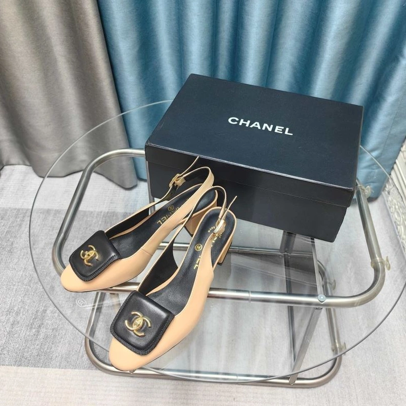 Reliable Chxnxl Sandals 122900