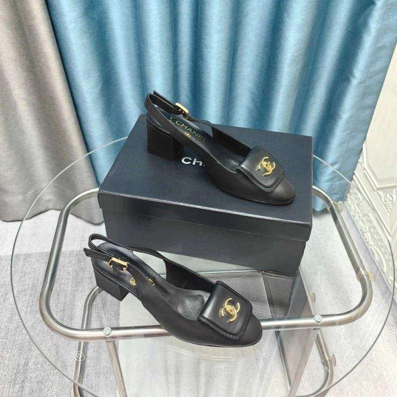 Compact Chxnxl Sandals 122899