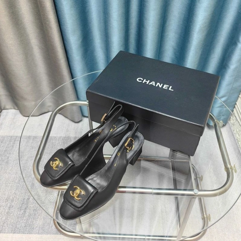 Compact Chxnxl Sandals 122899
