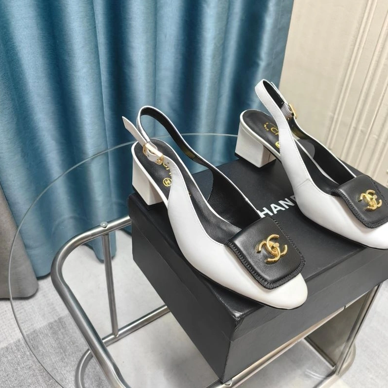 Unique Chxnxl Sandals 122898