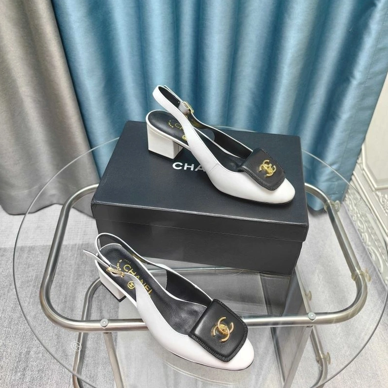 Unique Chxnxl Sandals 122898