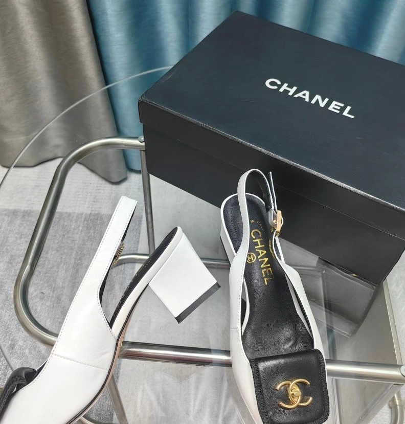 Unique Chxnxl Sandals 122898