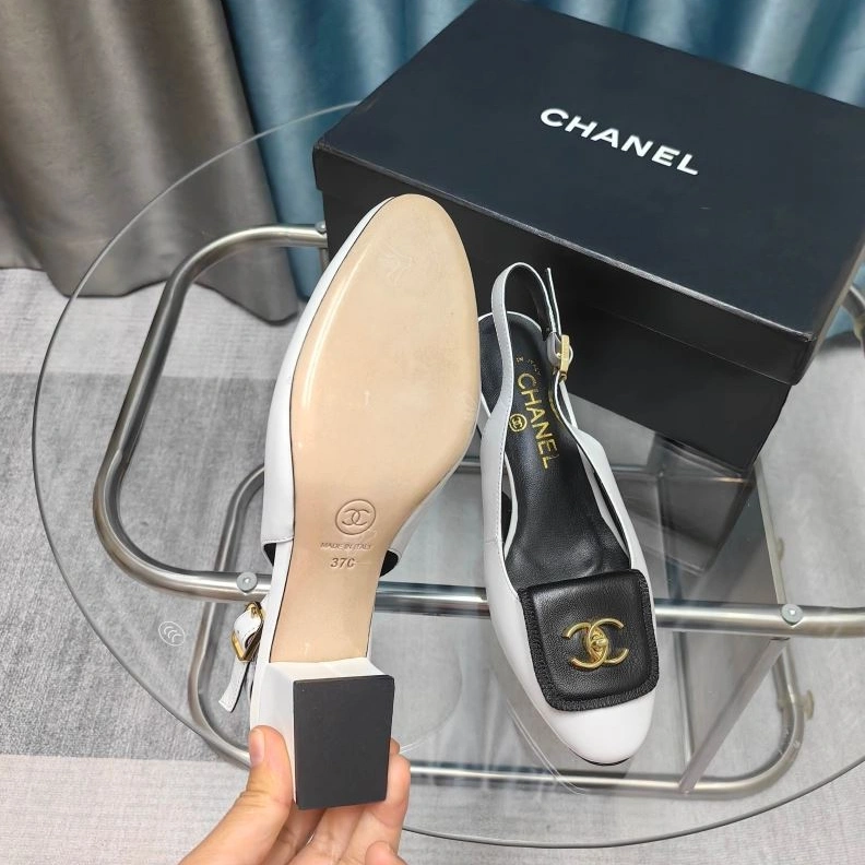 Unique Chxnxl Sandals 122898