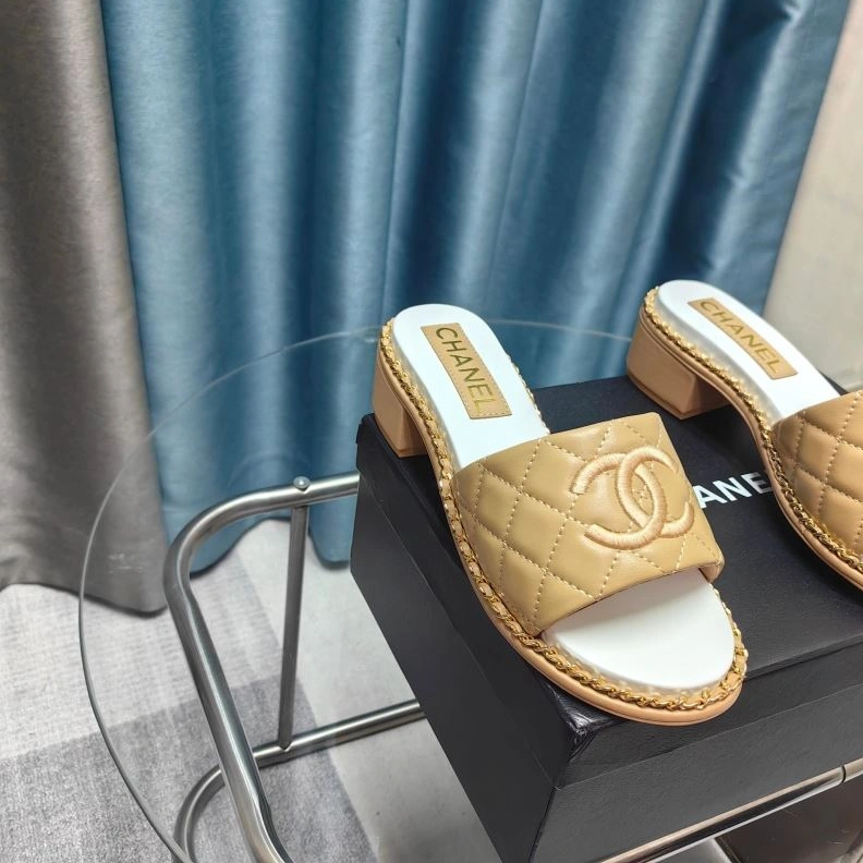 Chxnxl Slippers Bright 122475