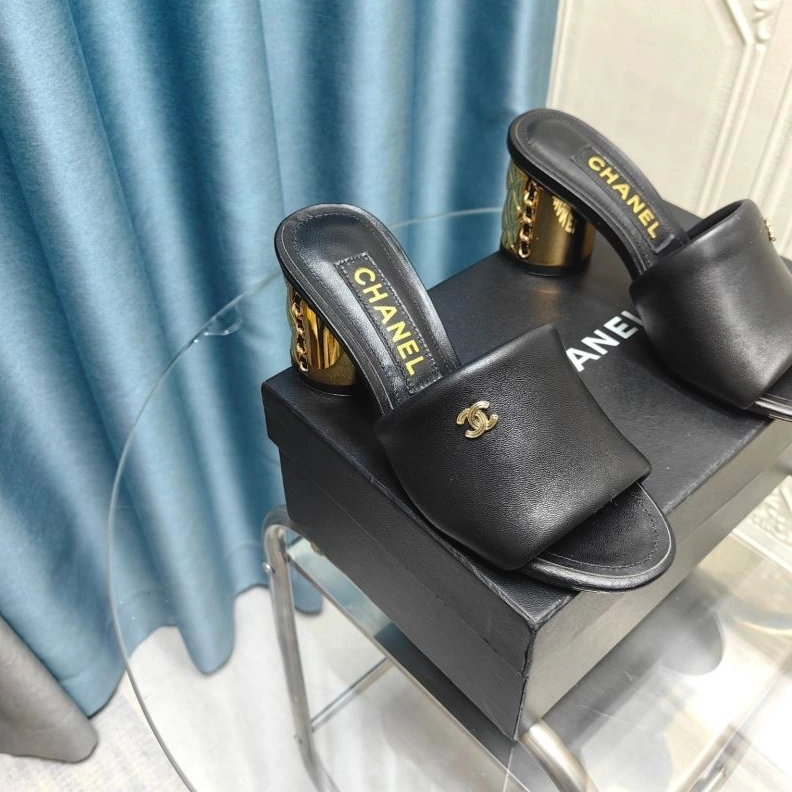 GoodFit Chxnxl Slippers 122473