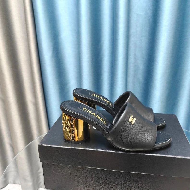 GoodFit Chxnxl Slippers 122473