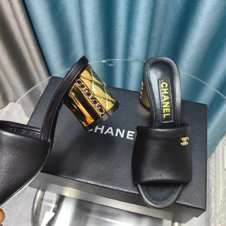 GoodFit Chxnxl Slippers 122473